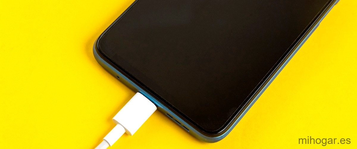 2. Cargador portátil: nunca te quedes sin batería en tus dispositivos
