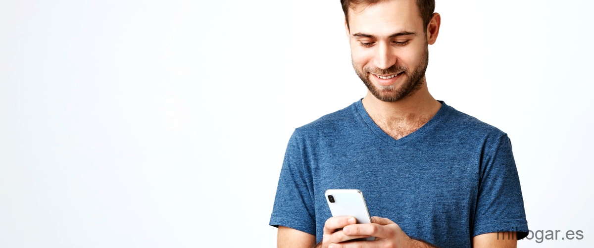 2. Móviles: cómo la tecnología móvil ha transformado nuestra forma de comunicarnos.